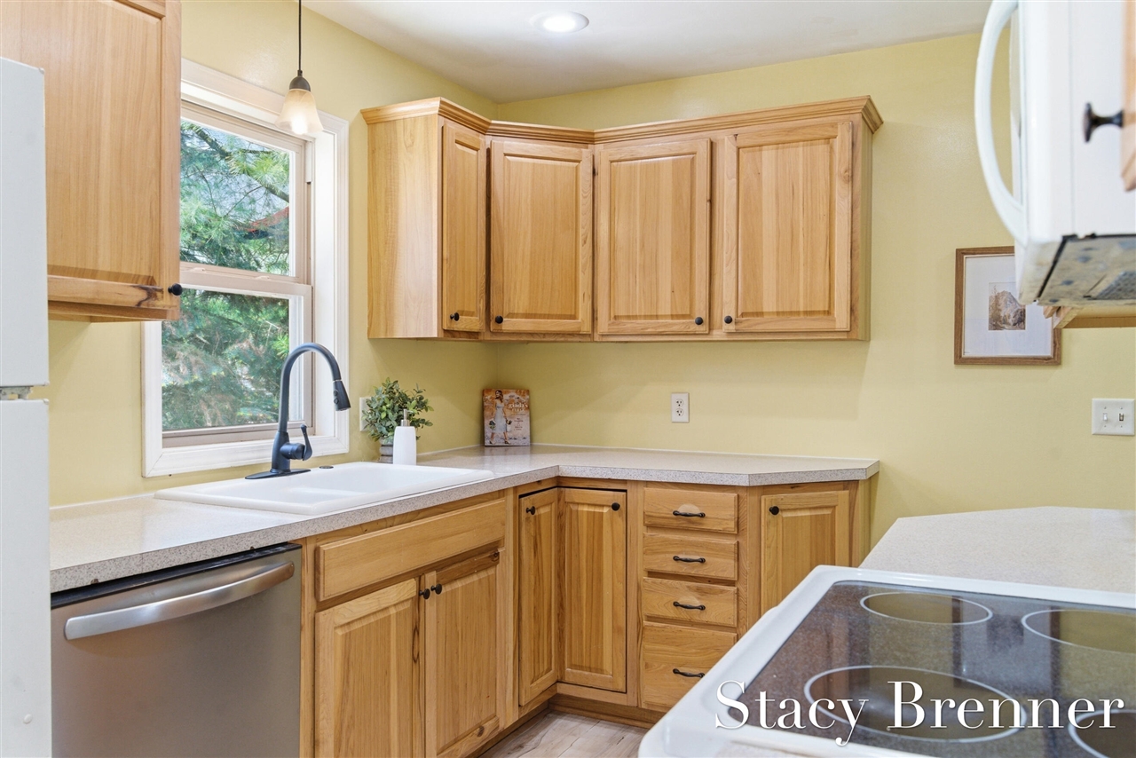 2620 138th Avenue, Dorr, MI, 49323-9537