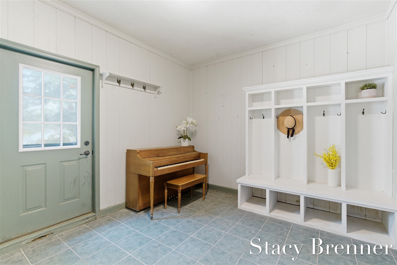 2620 138th Avenue, Dorr, MI, 49323-9537