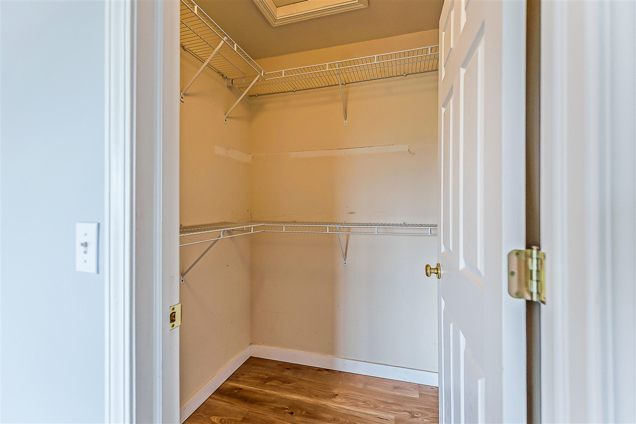 1039 Addington Lane, Ann Arbor, MI, 48108-8946