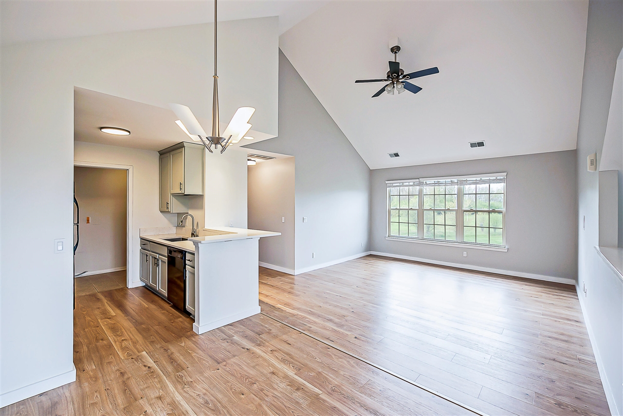 1039 Addington Lane, Ann Arbor, MI, 48108-8946