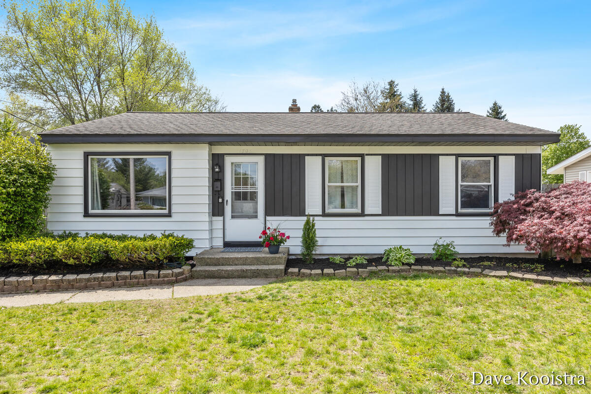 1704 Kentfield Street, Wyoming, MI, 49519