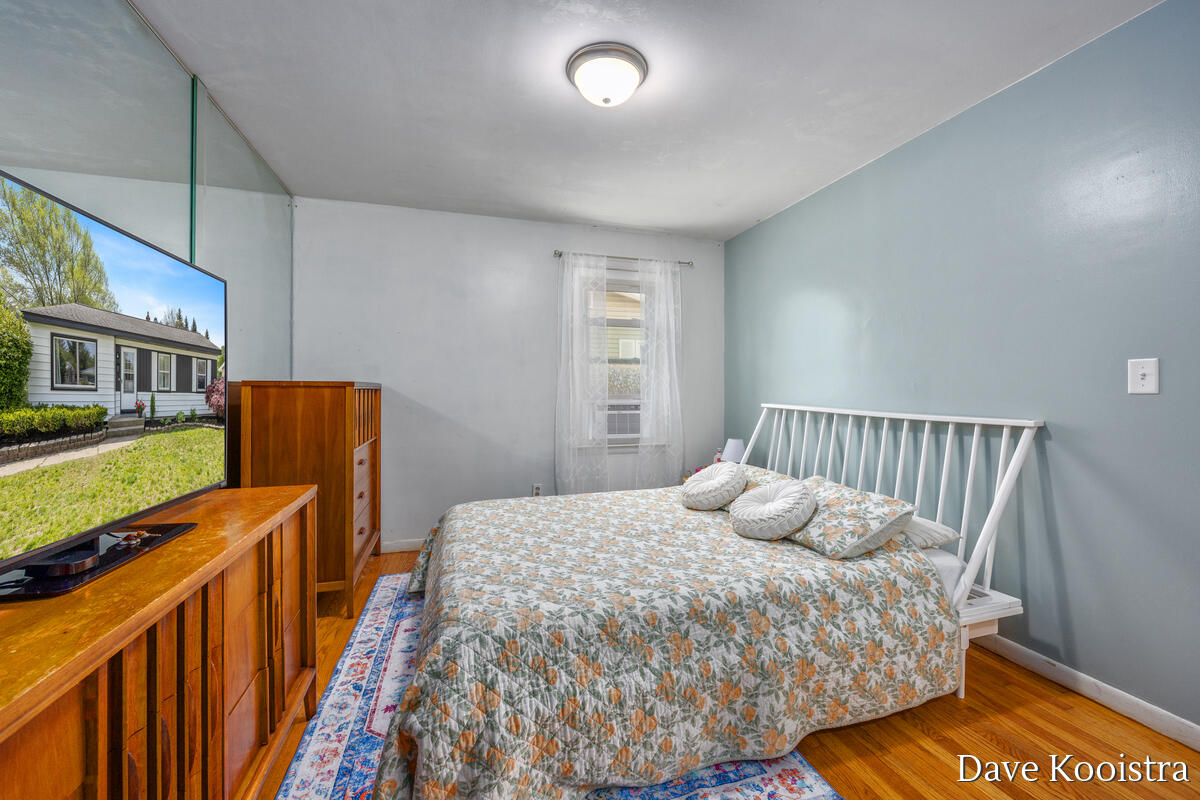 1704 Kentfield Street, Wyoming, MI, 49519