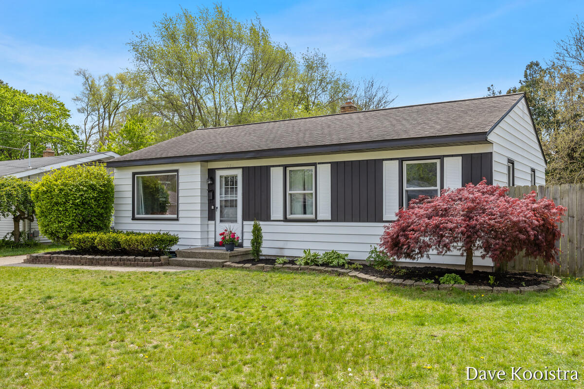 1704 Kentfield Street, Wyoming, MI, 49519