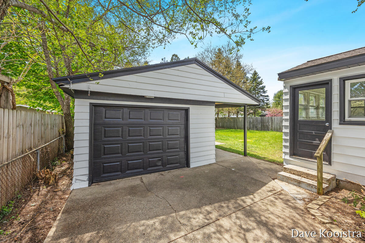 1704 Kentfield Street, Wyoming, MI, 49519