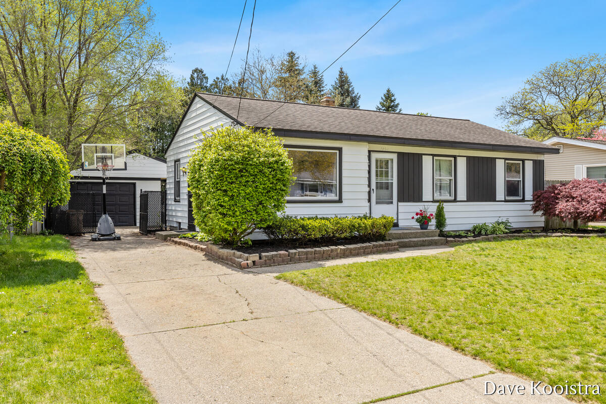 1704 Kentfield Street, Wyoming, MI, 49519