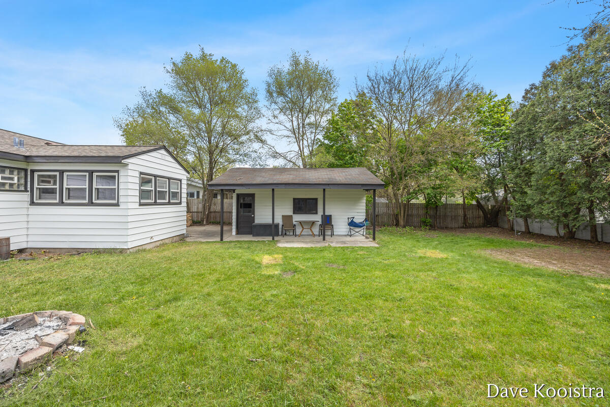 1704 Kentfield Street, Wyoming, MI, 49519