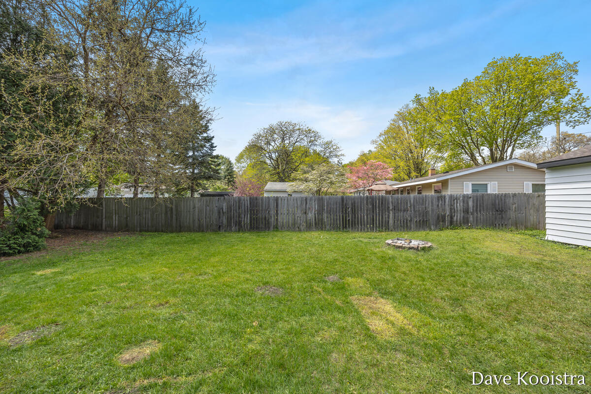 1704 Kentfield Street, Wyoming, MI, 49519