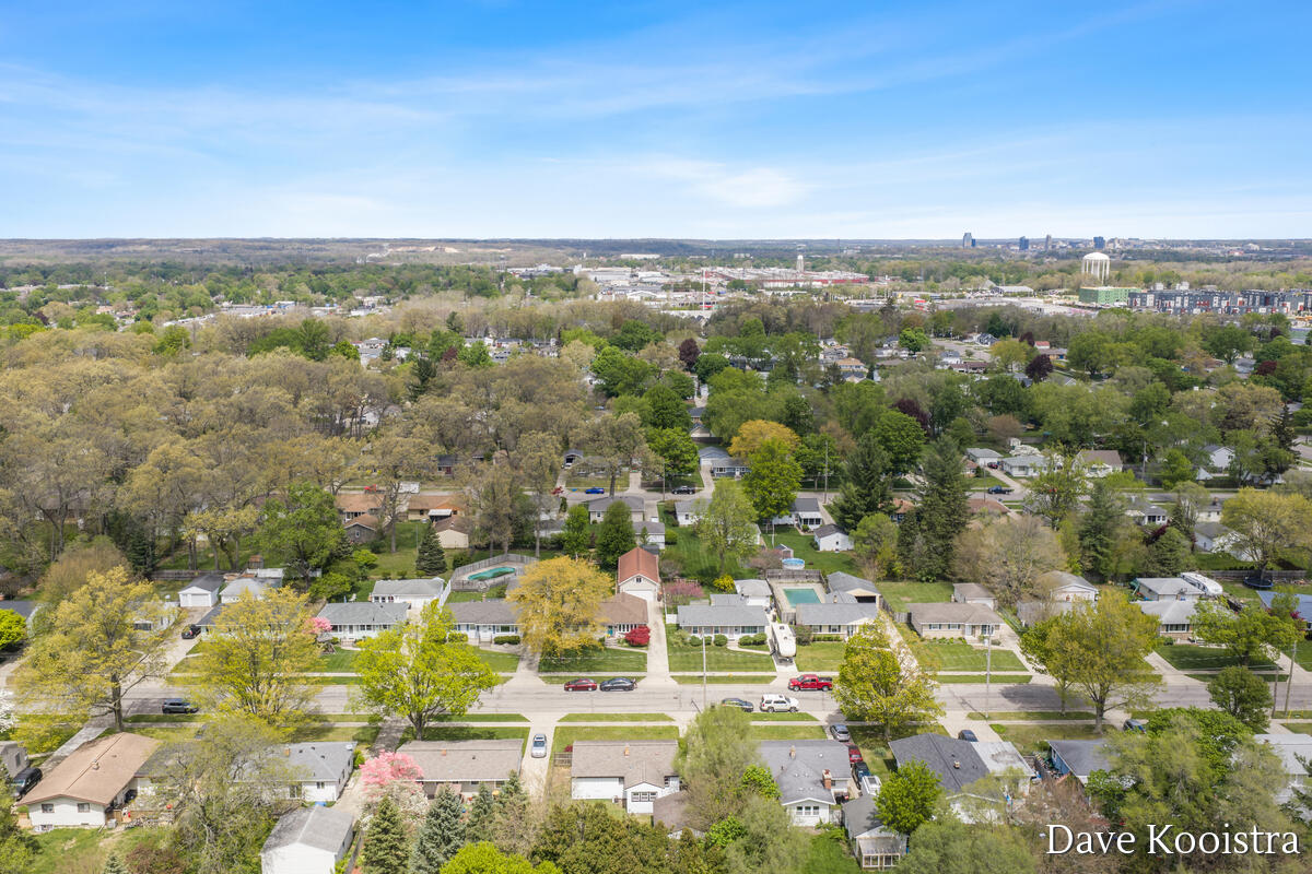 1704 Kentfield Street, Wyoming, MI, 49519