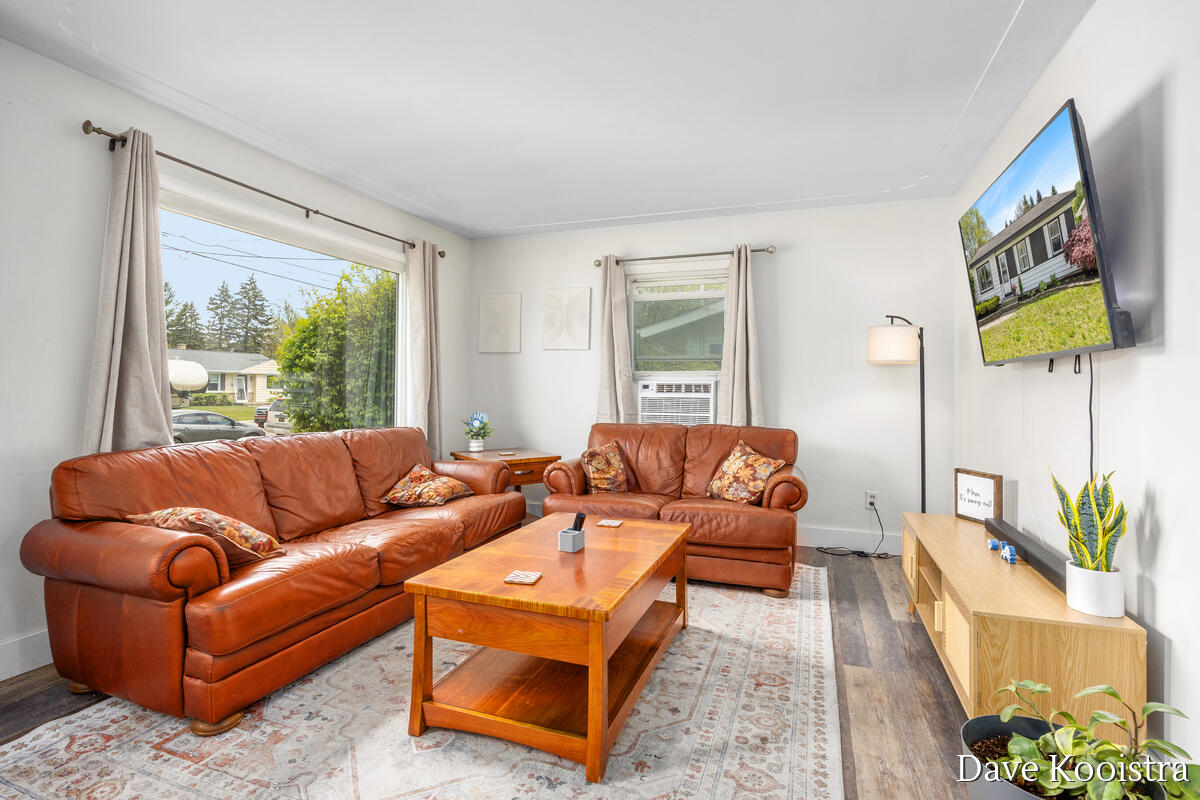 1704 Kentfield Street, Wyoming, MI, 49519