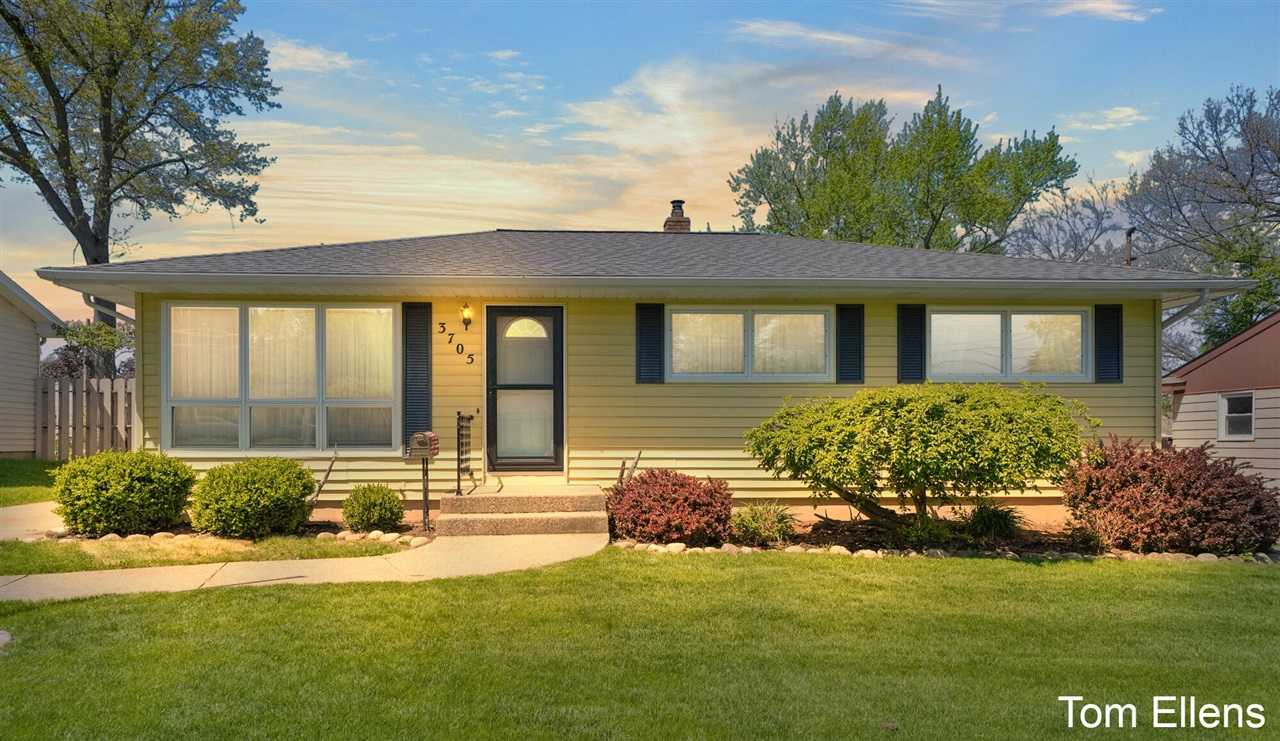 3705 Hazelwood Avenue, Wyoming, MI, 49519-3627