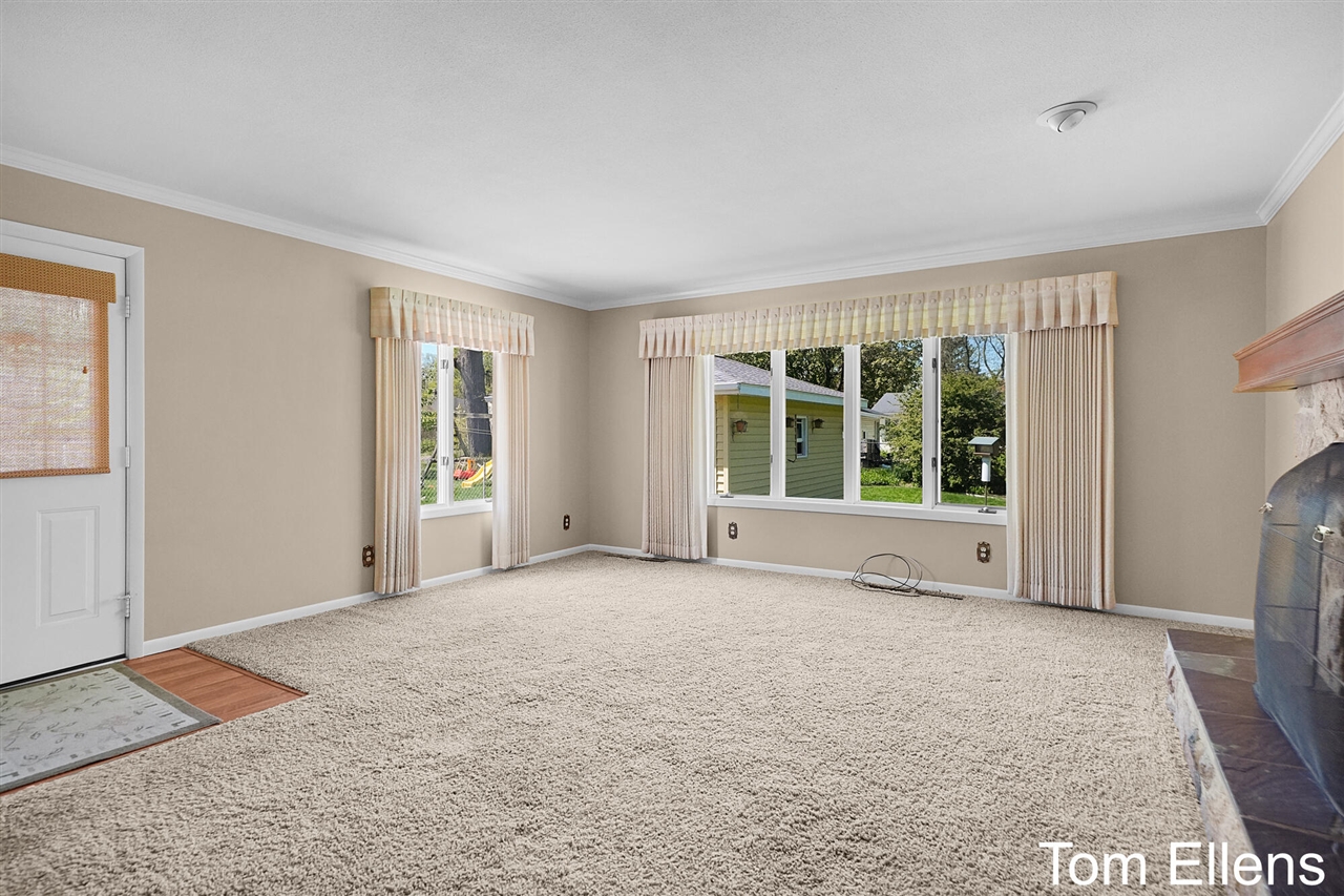 3705 Hazelwood Avenue, Wyoming, MI, 49519-3627