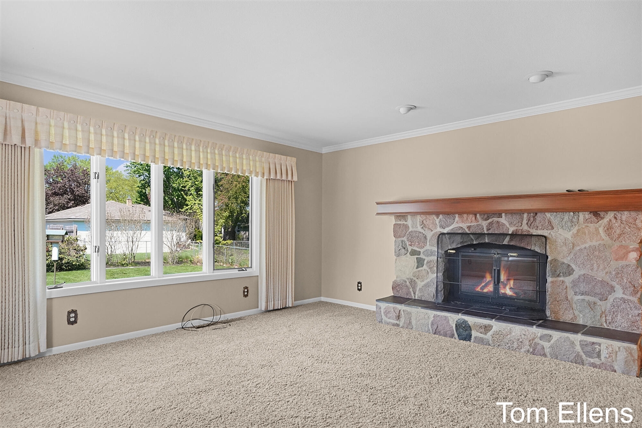 3705 Hazelwood Avenue, Wyoming, MI, 49519-3627