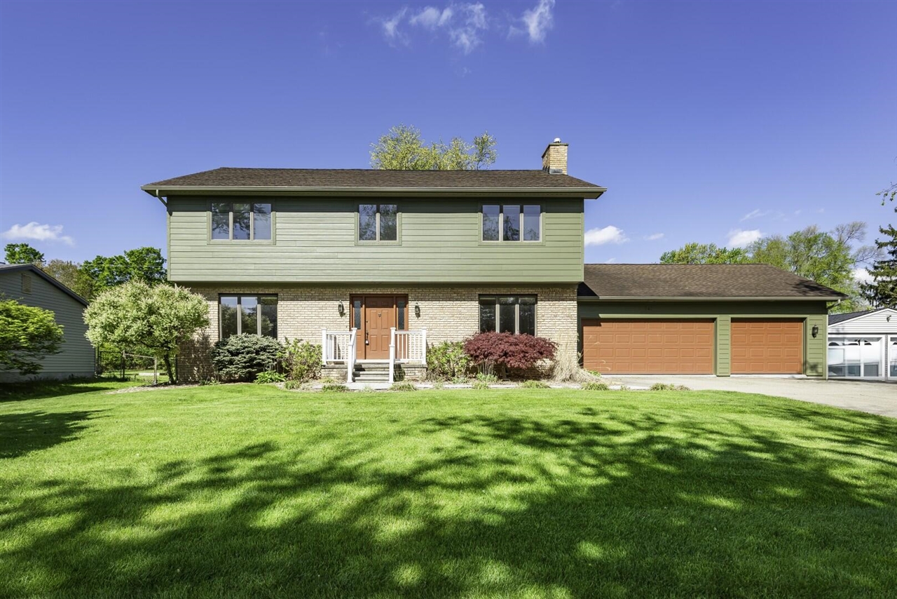 301 Case Street, Jonesville, MI, 49250-9416