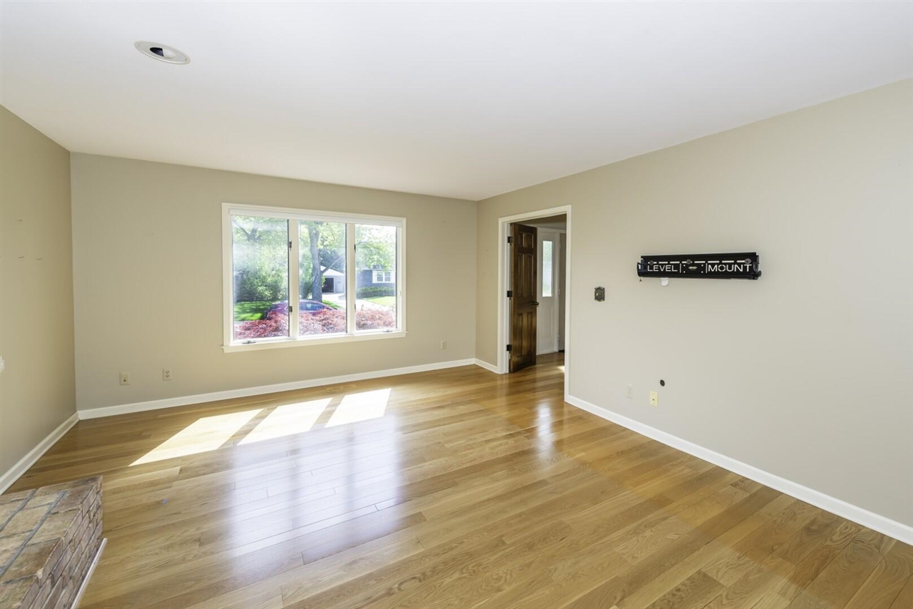 343 Hillcrest Boulevard, Ypsilanti, MI, 48197-4382