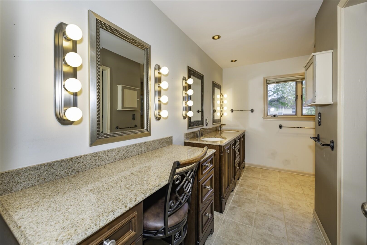 343 Hillcrest Boulevard, Ypsilanti, MI, 48197-4382