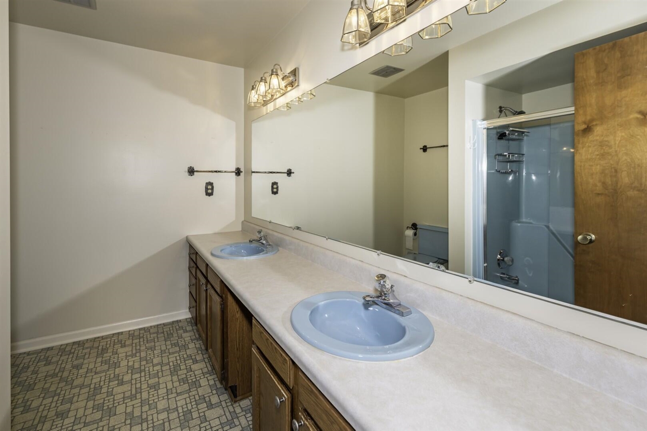 343 Hillcrest Boulevard, Ypsilanti, MI, 48197-4382