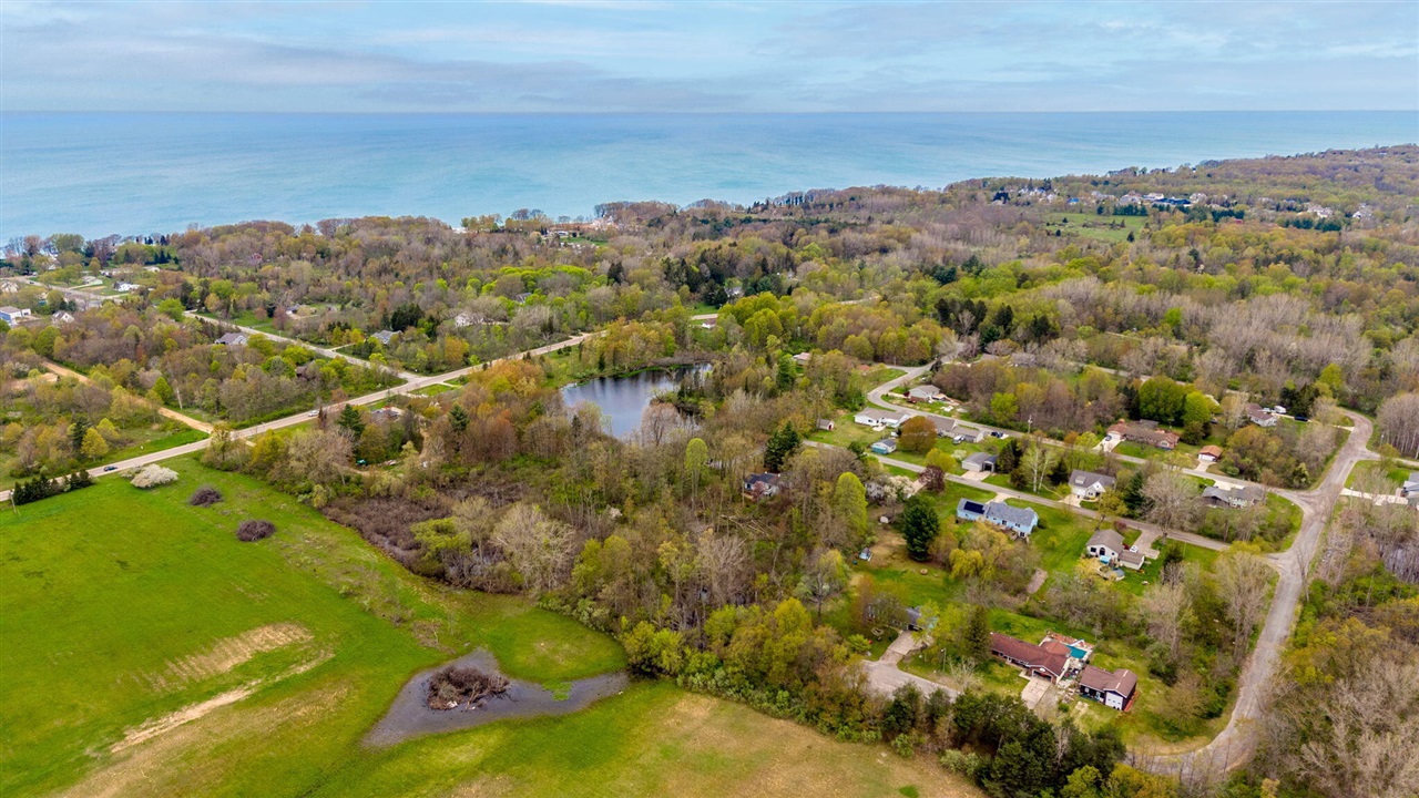 7263 Drew Lane, South Haven, MI, 49090-9619
