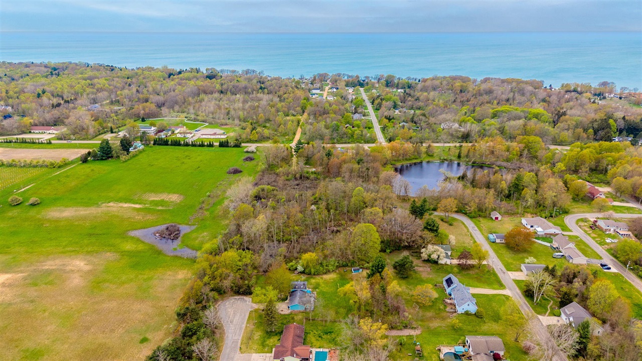 7263 Drew Lane, South Haven, MI, 49090-9619
