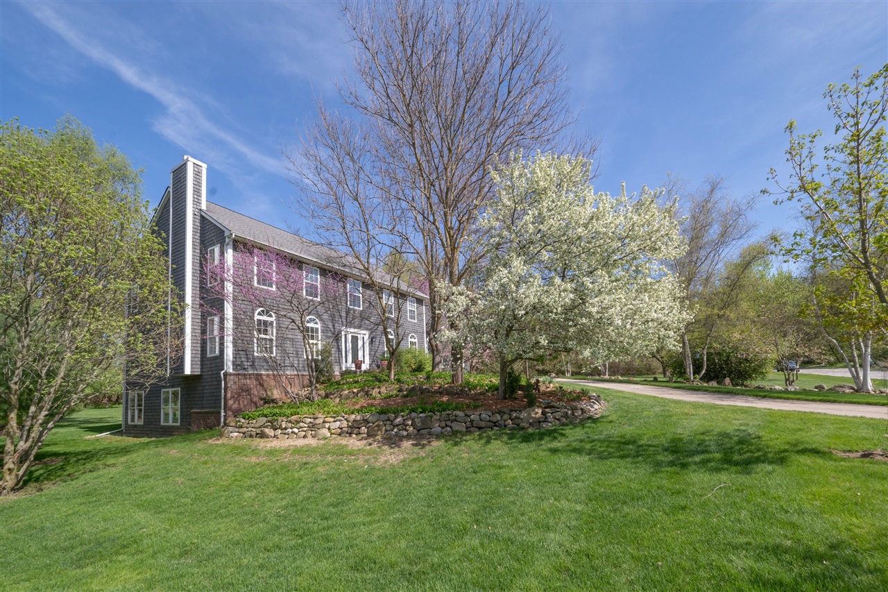 7395 Quail Ridge Drive, Dexter, MI, 48130-9341