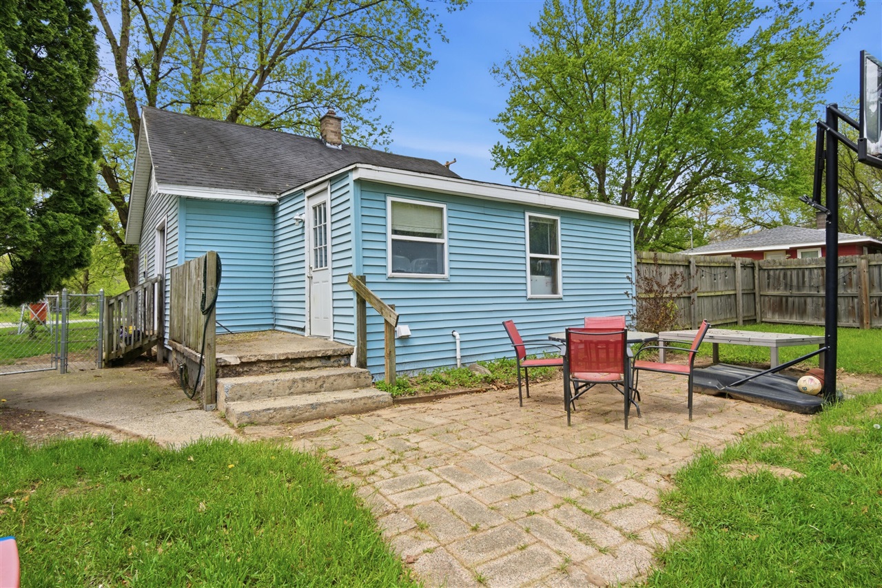 5686 Verta Drive, Belmont, MI, 49306-9493