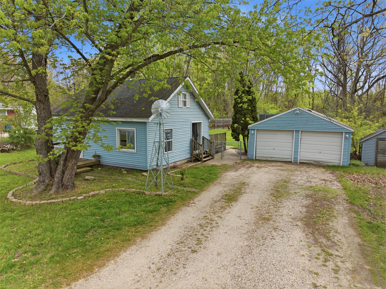 5686 Verta Drive, Belmont, MI, 49306-9493
