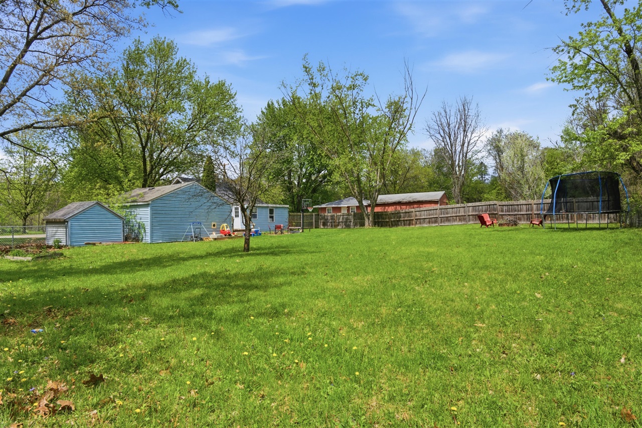 5686 Verta Drive, Belmont, MI, 49306-9493