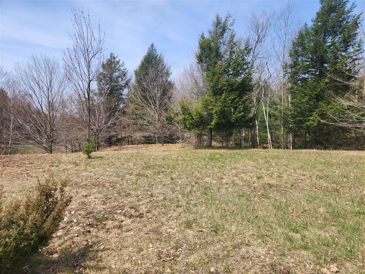 N Slope Drive, Onekama, MI, 49675