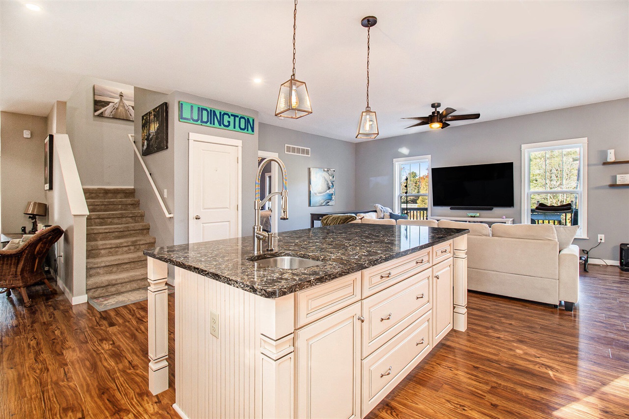 6774 Mears Road, Ludington, MI, 49431-9469