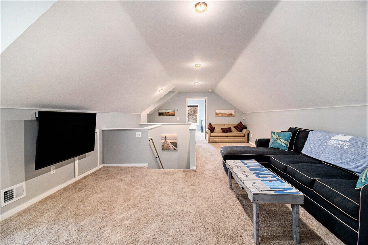 6774 Mears Road, Ludington, MI, 49431-9469