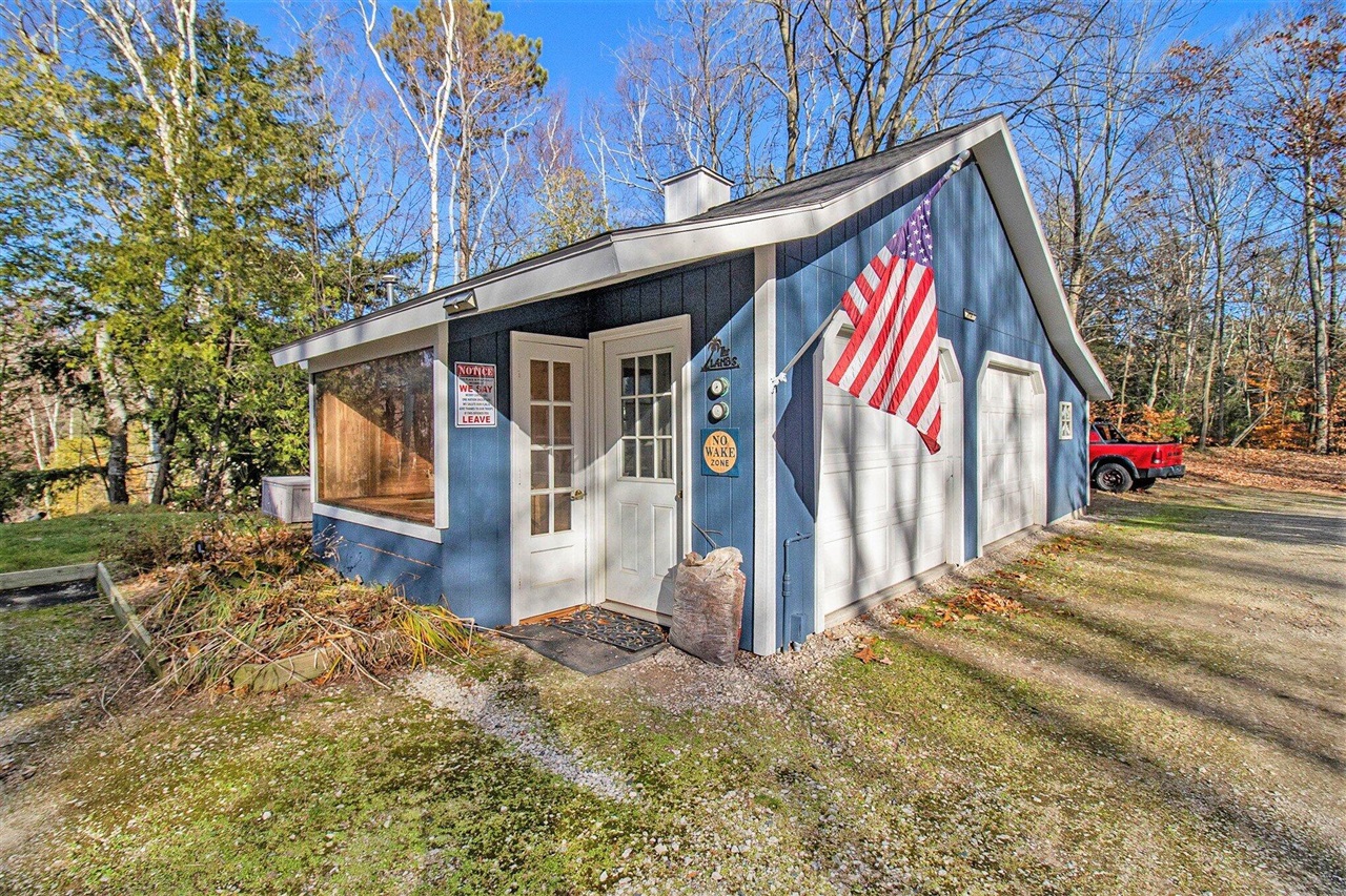 6774 Mears Road, Ludington, MI, 49431-9469