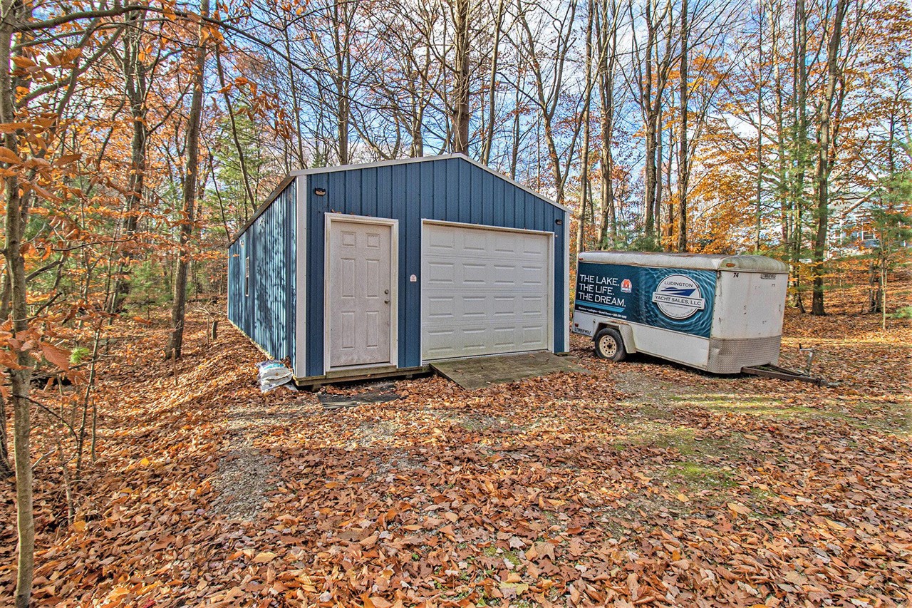 6774 Mears Road, Ludington, MI, 49431-9469