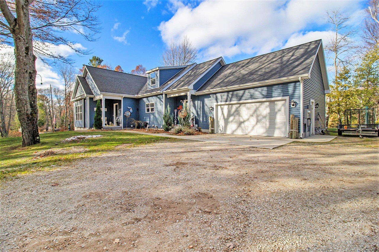 6774 Mears Road, Ludington, MI, 49431-9469
