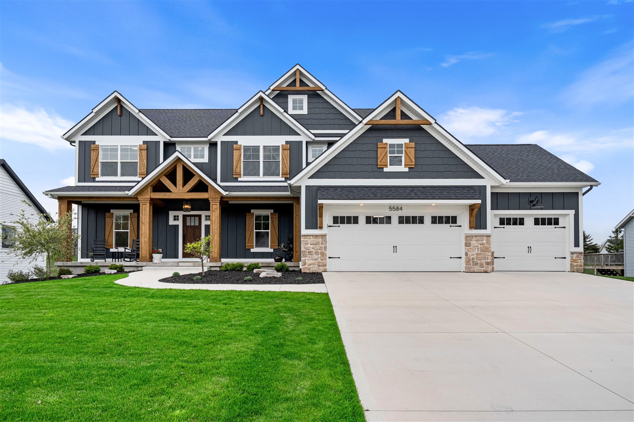 1st image of 5584 Stonebridge Dr, Grandville, MI 49418 | MLS# 70530715
