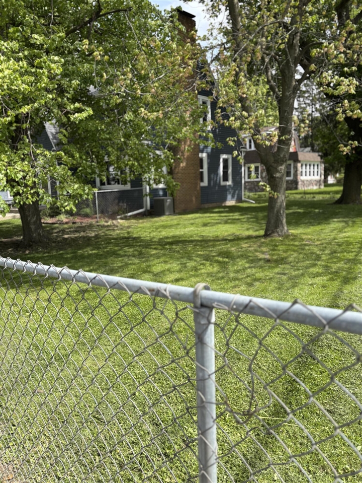 904 Homecrest Avenue, Kalamazoo, MI, 49001-4321