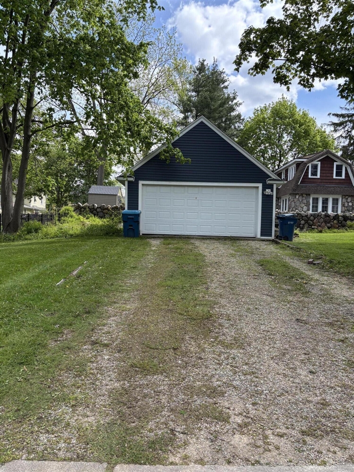 904 Homecrest Avenue, Kalamazoo, MI, 49001-4321
