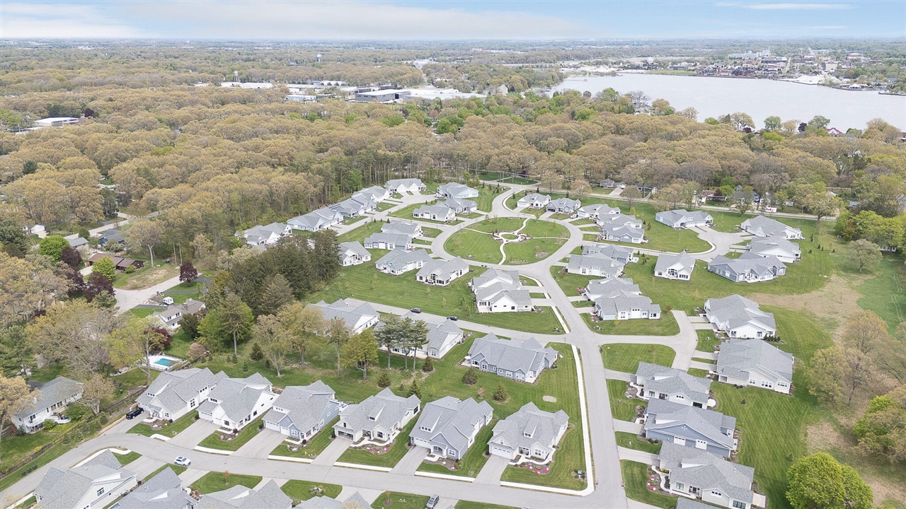 152 Jeans Meadow Court, Holland, MI, 49424
