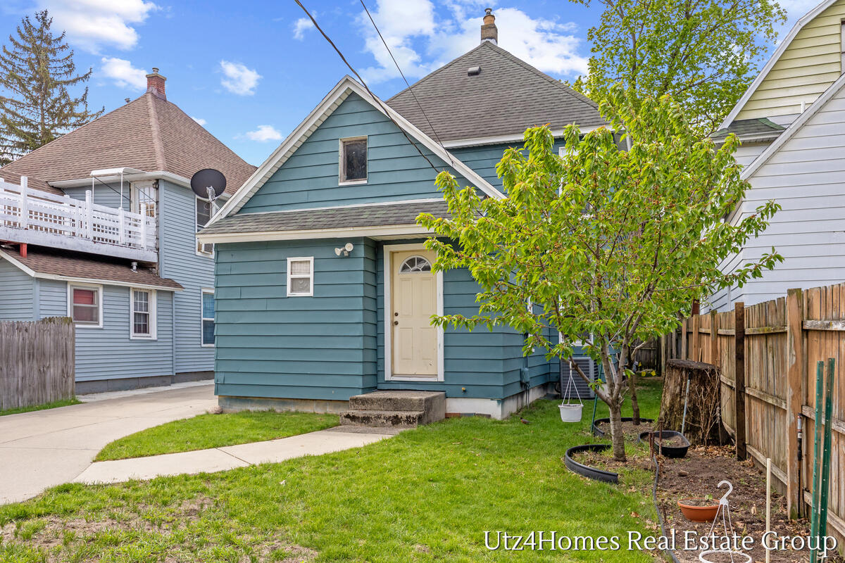 139 Sutton Street, Grand Rapids, MI, 49507-2932