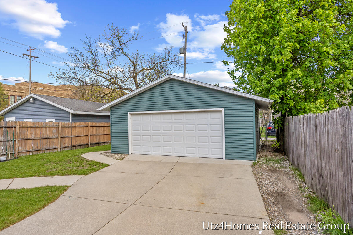 139 Sutton Street, Grand Rapids, MI, 49507-2932