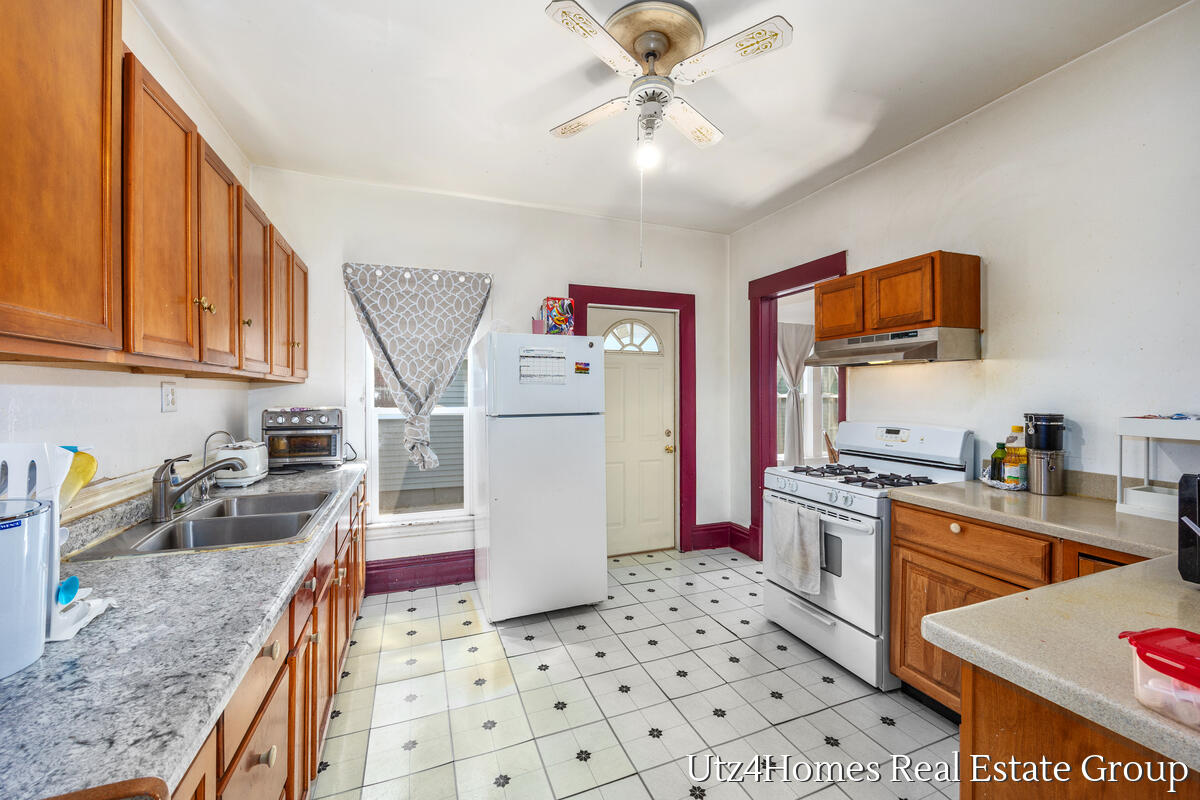 139 Sutton Street, Grand Rapids, MI, 49507-2932