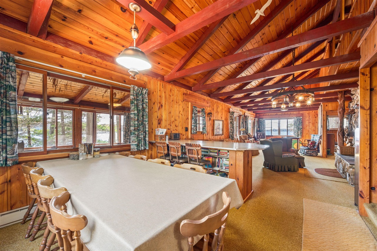 5717 W Pleasant Hill Road, Free Soil, MI, 49411-9724