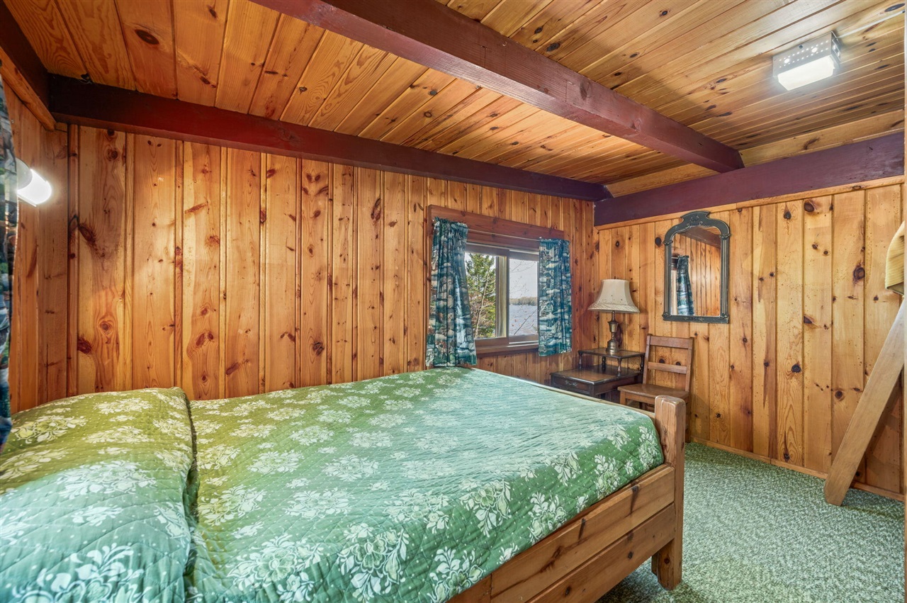 5717 W Pleasant Hill Road, Free Soil, MI, 49411-9724