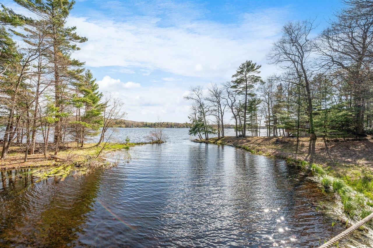 5717 W Pleasant Hill Road, Free Soil, MI, 49411-9724