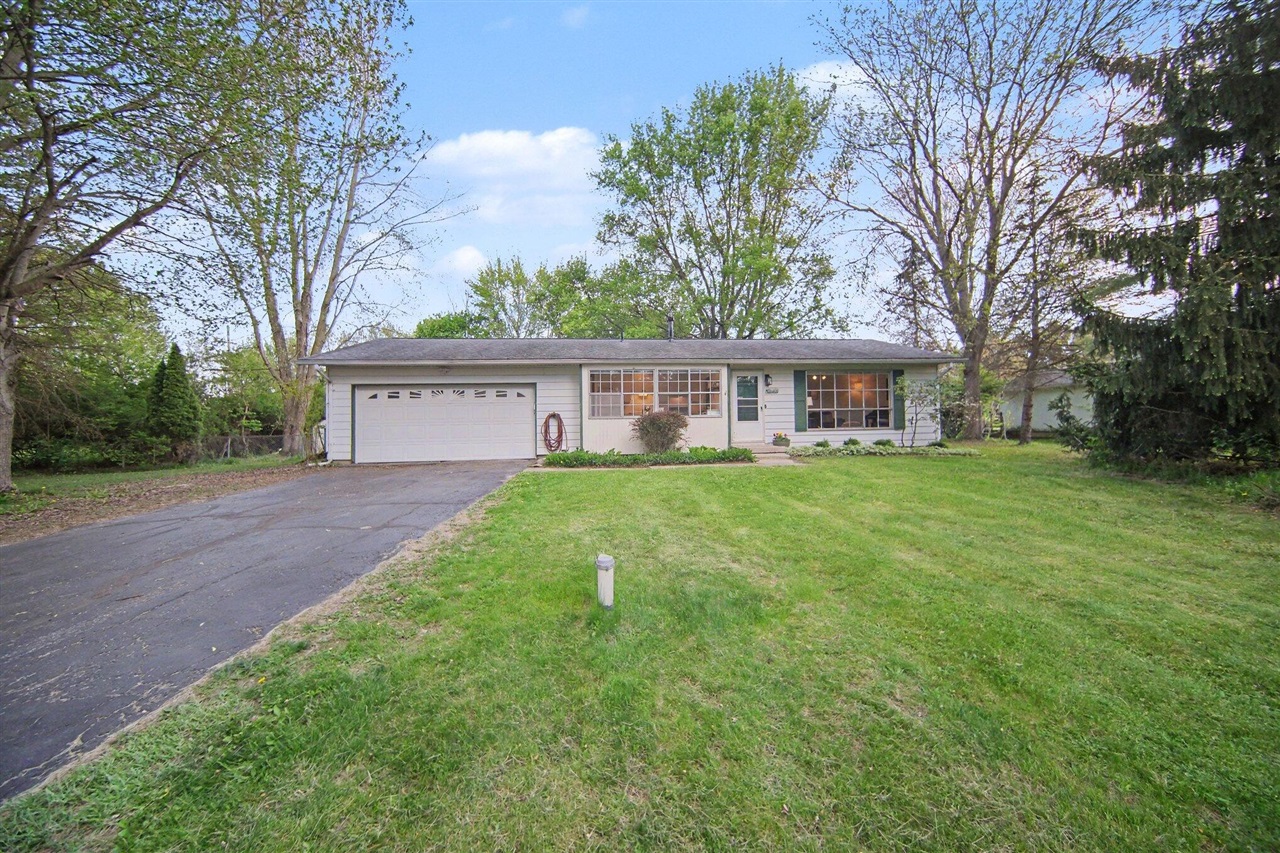 328 Hillcrest Drive, Saline, MI, 48176
