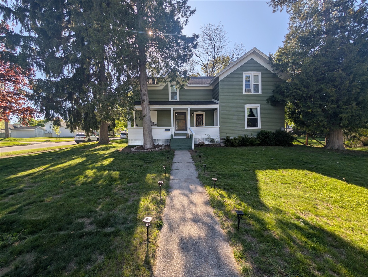 301 N Smith Street, Greenville, MI, 48838-1821