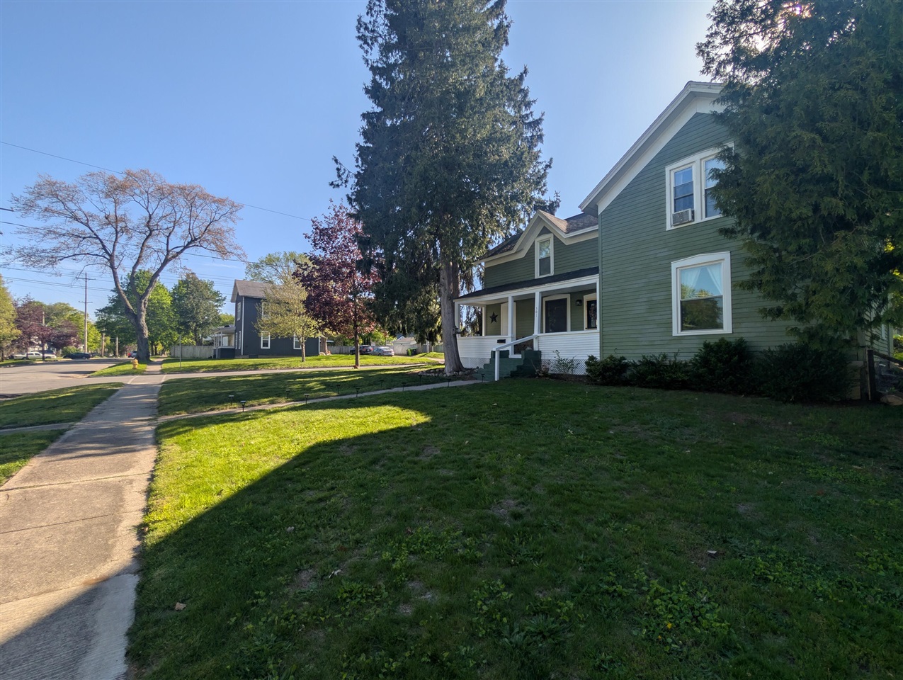 301 N Smith Street, Greenville, MI, 48838-1821