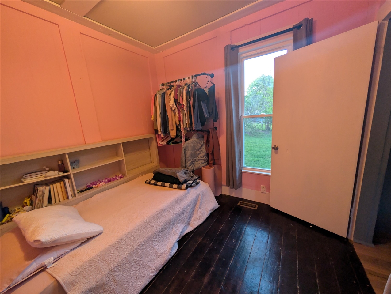 301 N Smith Street, Greenville, MI, 48838-1821