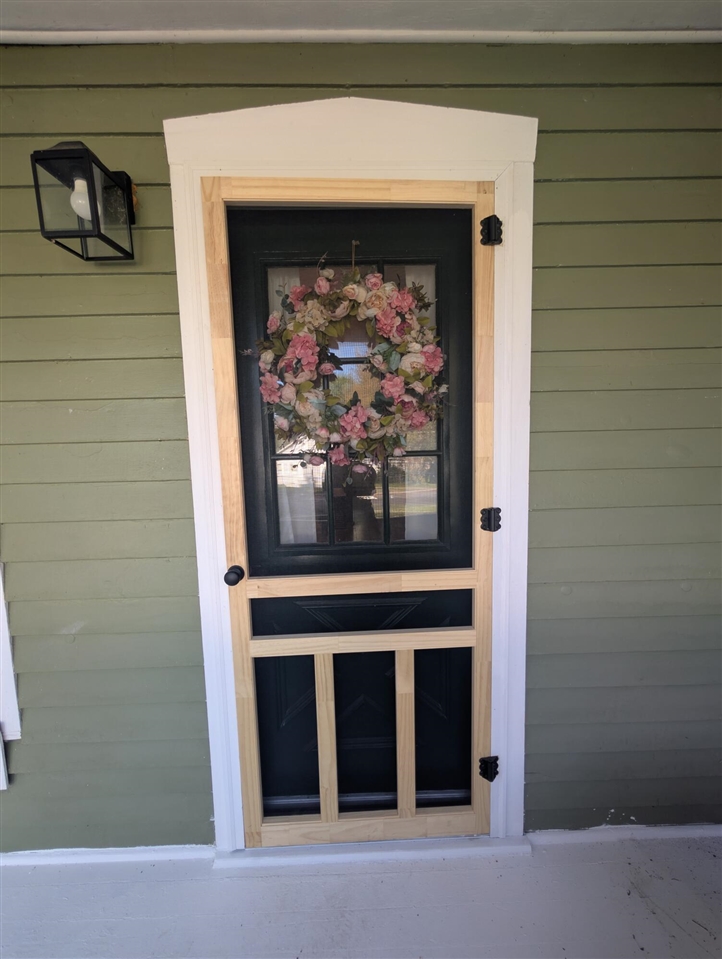 301 N Smith Street, Greenville, MI, 48838-1821