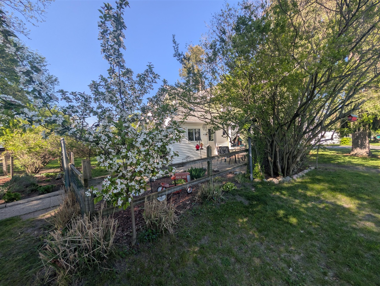 301 N Smith Street, Greenville, MI, 48838-1821