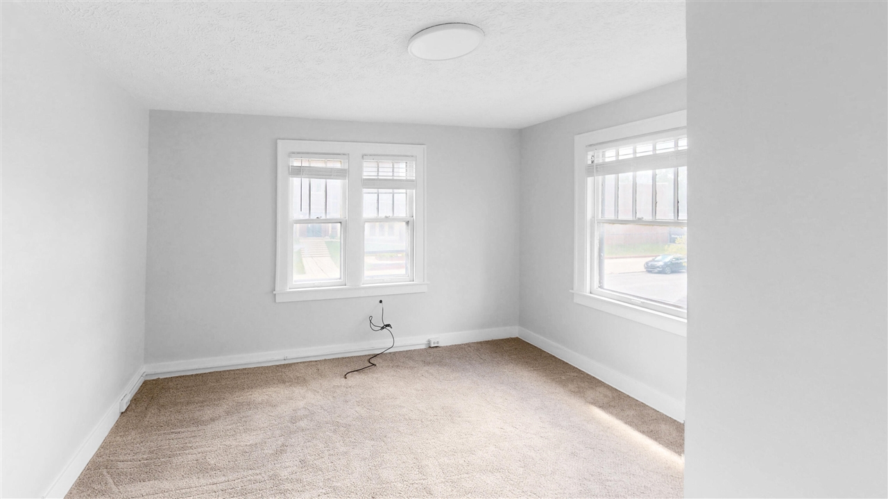 1107 Neland Avenue, Grand Rapids, MI, 49507-1442