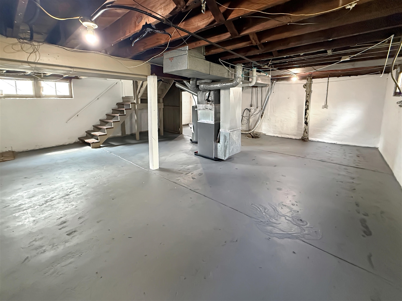 1107 Neland Avenue, Grand Rapids, MI, 49507-1442